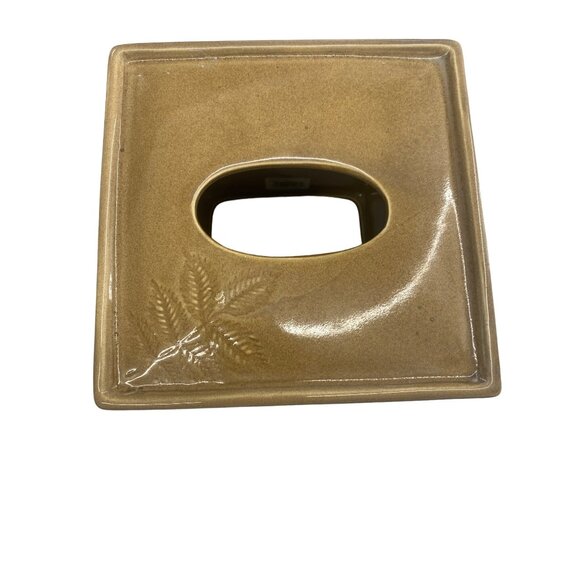 Vintage Ceramic Tissue Box Cover With Embossed Leaf Design - Picture 5 of 6